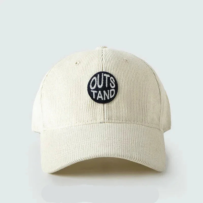 Gorro Outstand color Blanco – jockey de Studio Kyo®