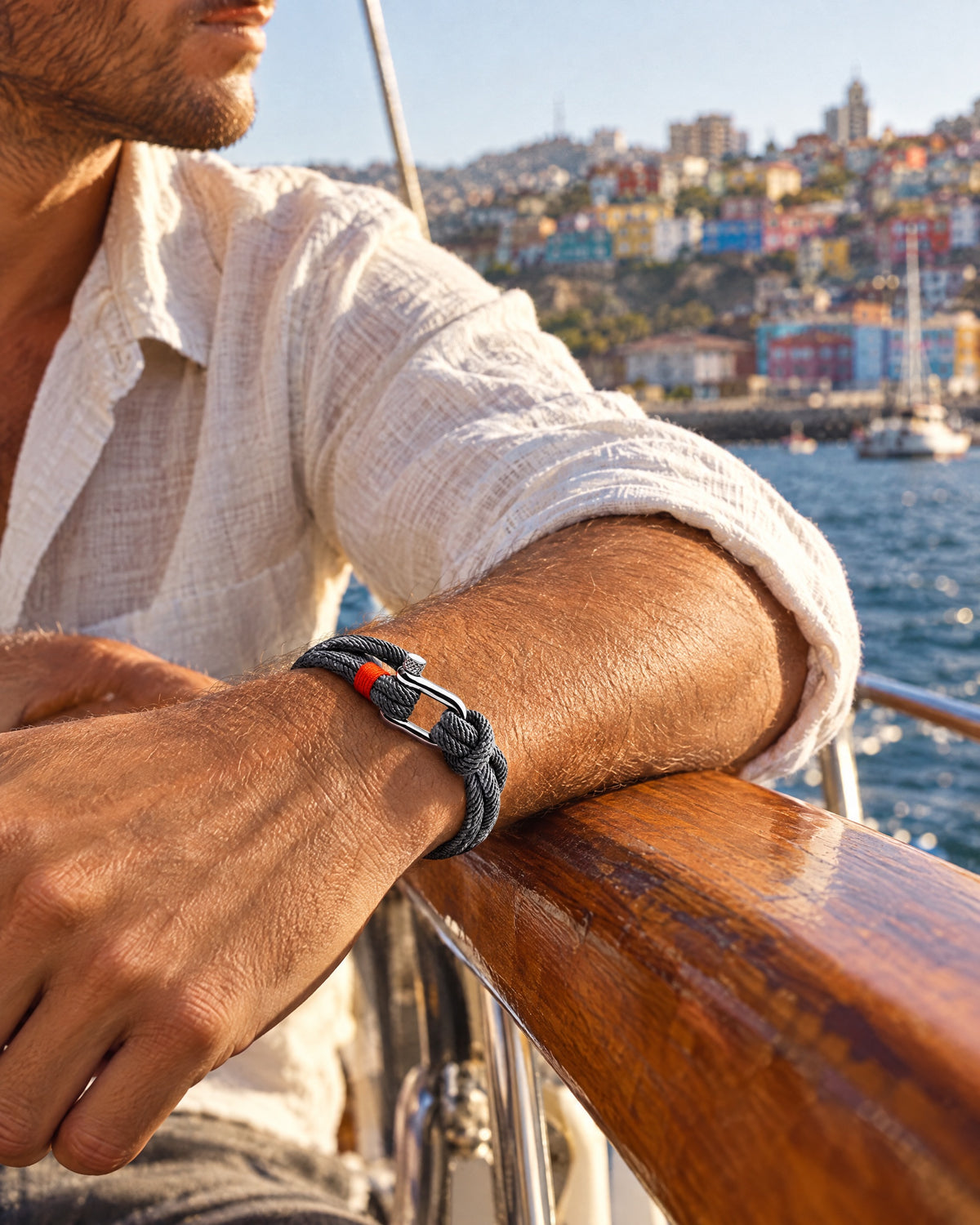 Pulsera Náutica Malibu Gris, pulsera de cuerda de Studio Kyo® – puesta en la muñeca