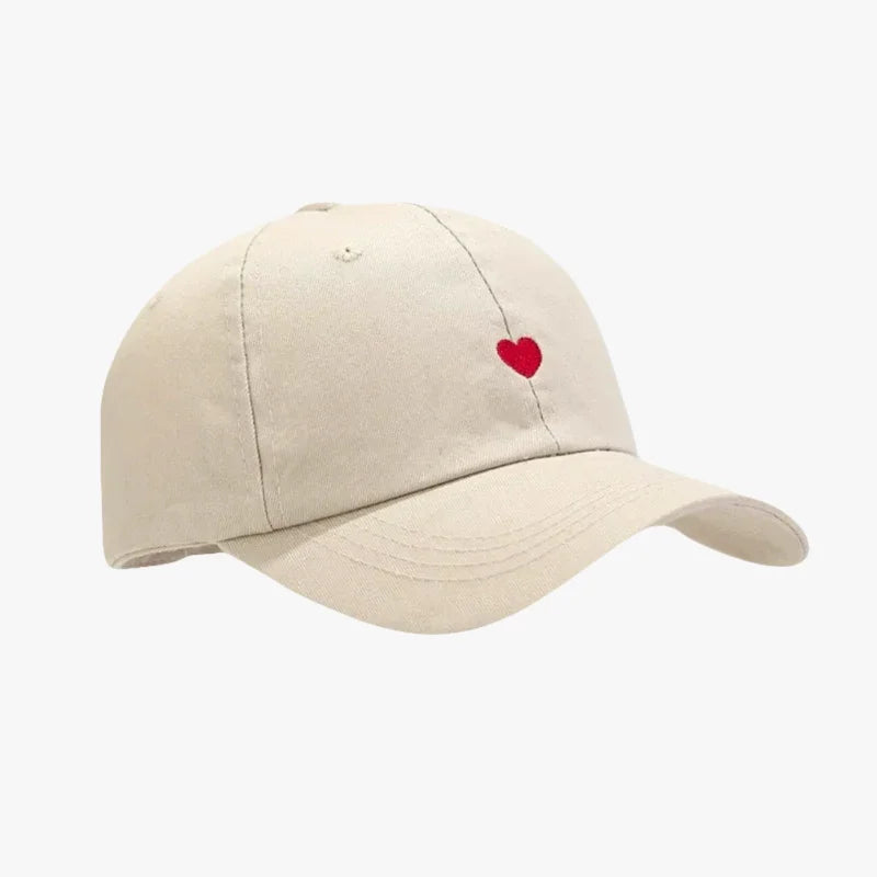 Gorro Corazón Bordado color Beige – jockey de Studio Kyo®