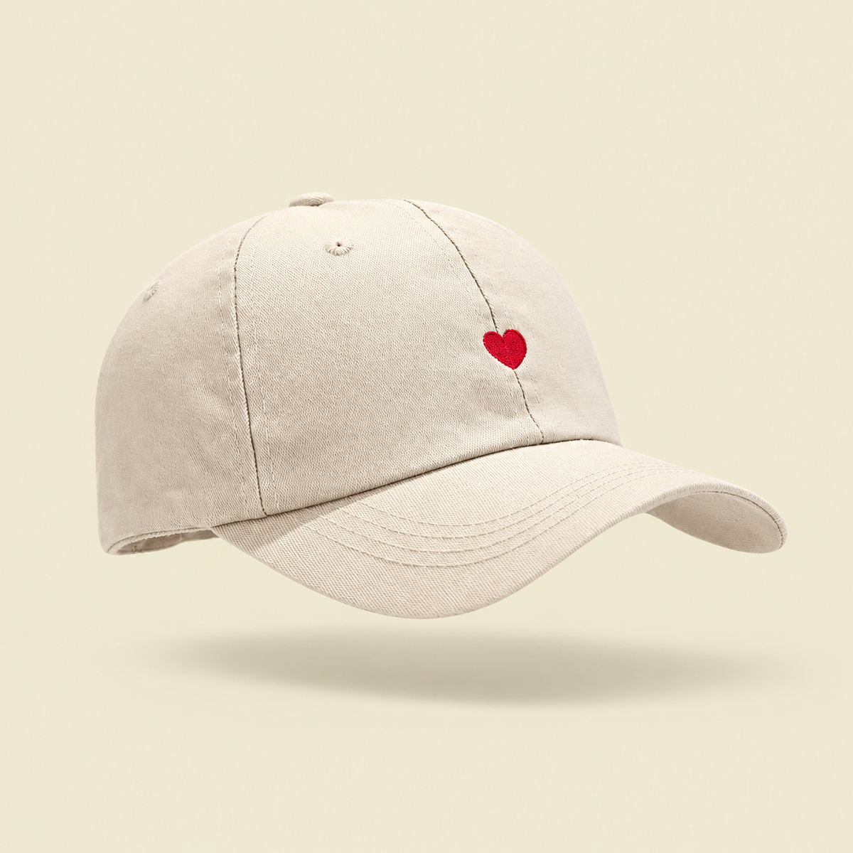 Gorro Corazón Bordado, jockey de Studio Kyo® – foto principal