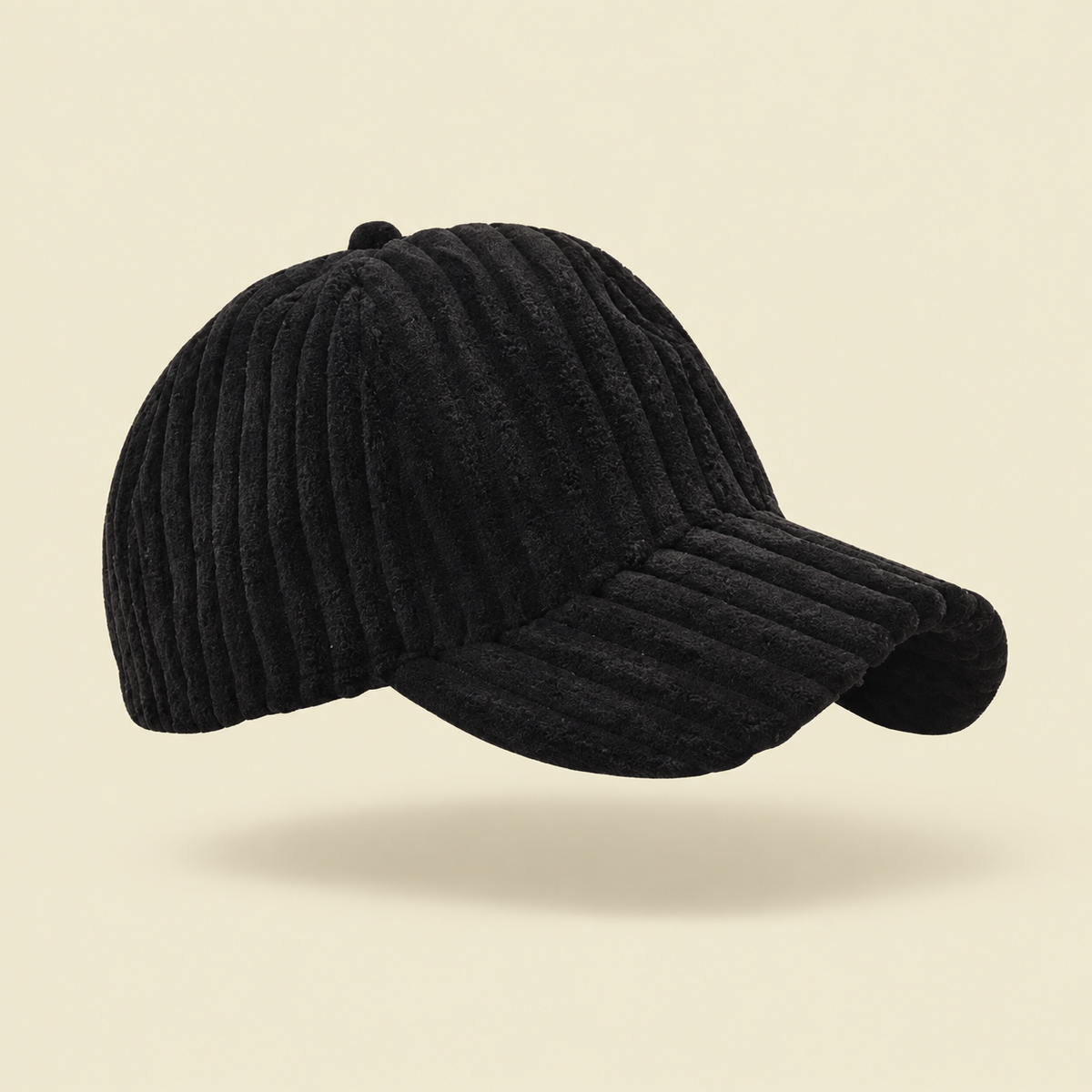 Gorro Cotelé Studio Kyo, fotografía de producto sobre fondo crema