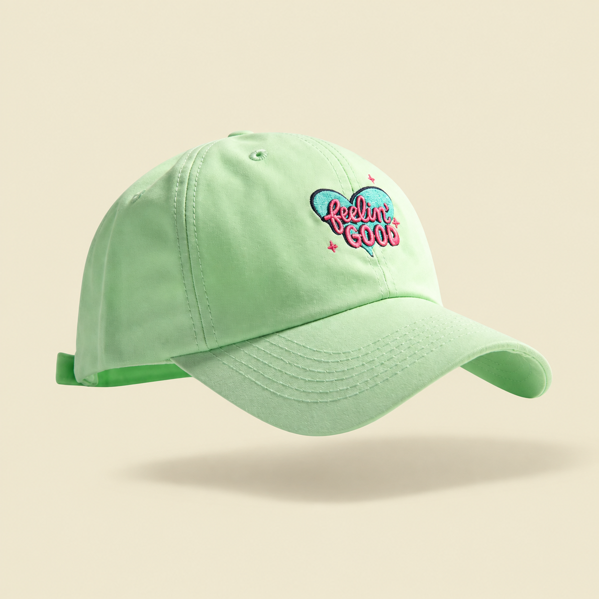 Gorro Feeling Good Studio Kyo, fotografía de producto sobre fondo crema