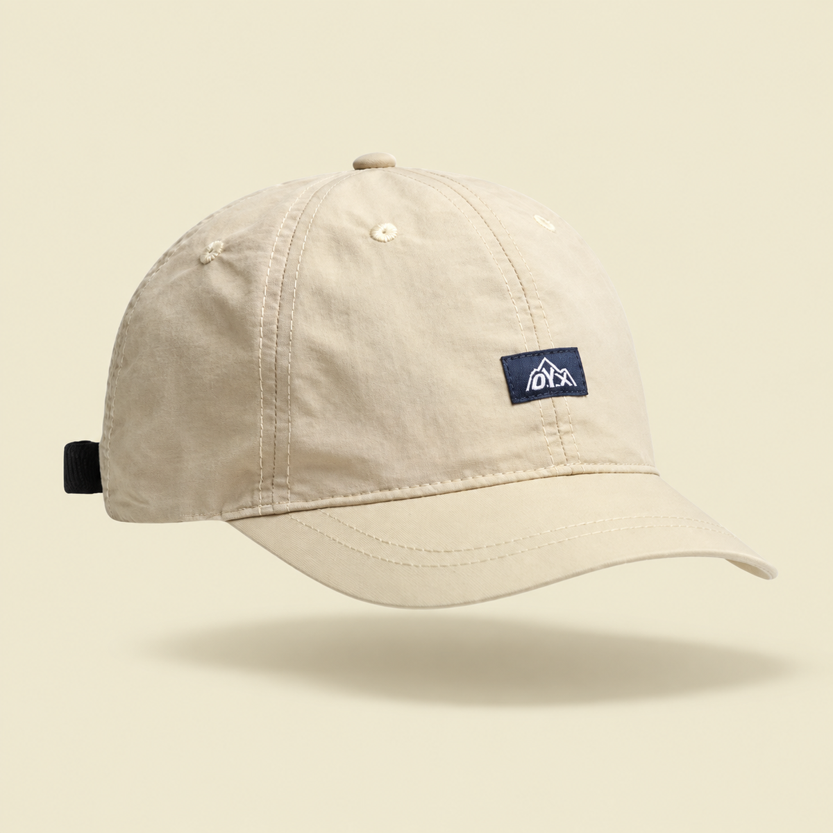 Gorro Montaña OYX, vista de producto sobre fondo crema Studio Kyo