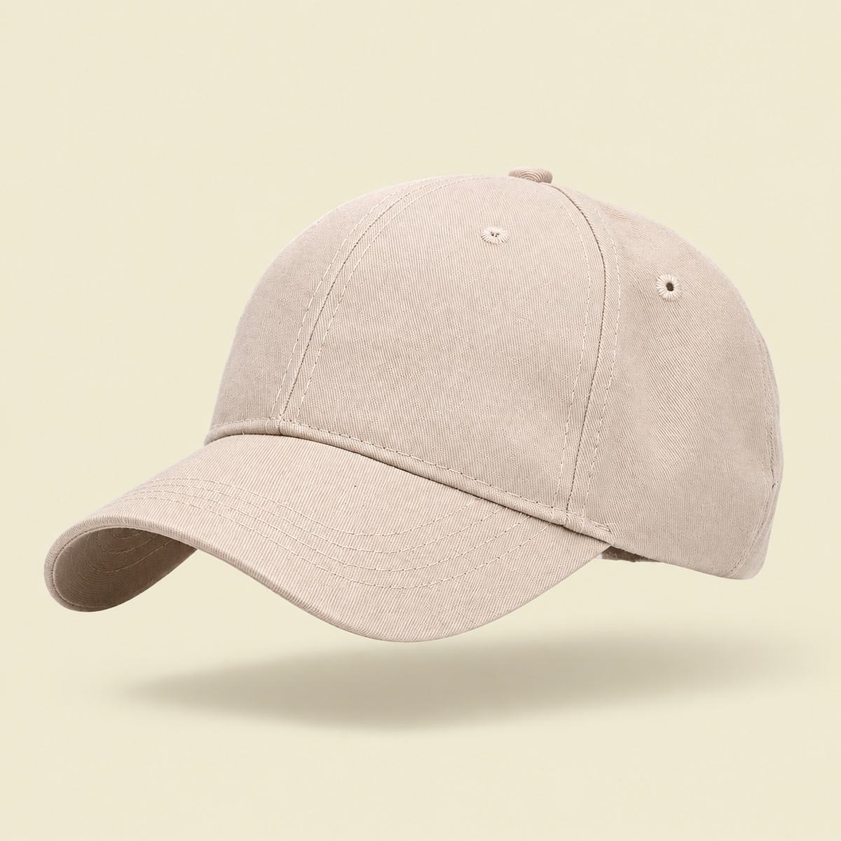 Gorro Pony Studio Kyo, fotografía de producto sobre fondo crema