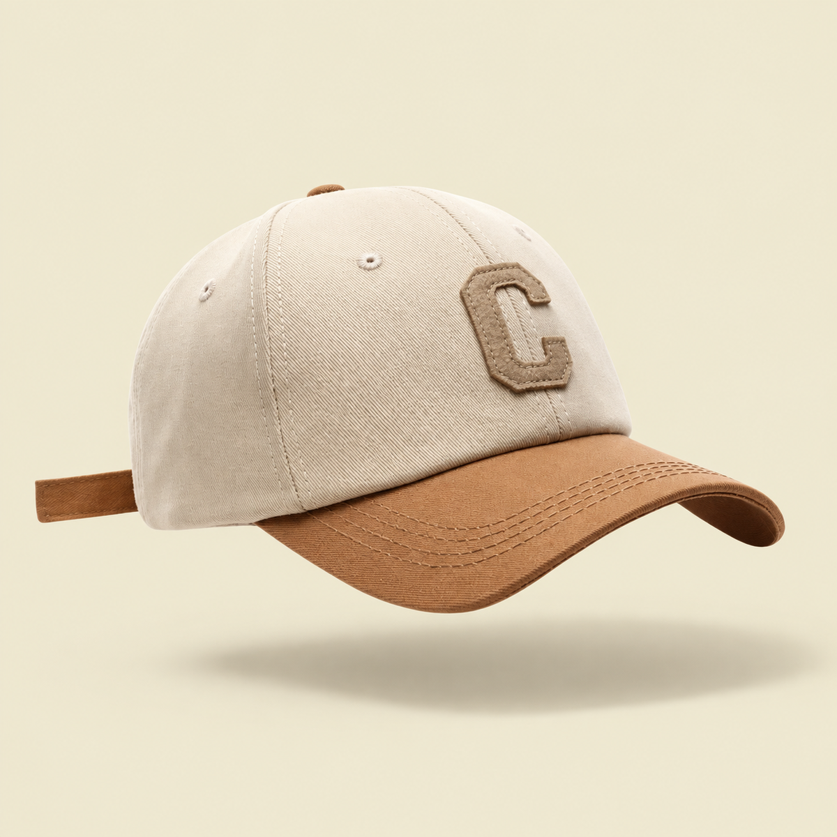 Gorro Bicolor C, vista de producto sobre fondo crema Studio Kyo